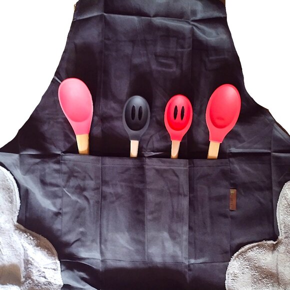 Blk Kitchen Apron w/Gray Fleece Hand Wipes, 2 Pockets, Adj Neck Strap, Waist Tie - Picture 4 of 9